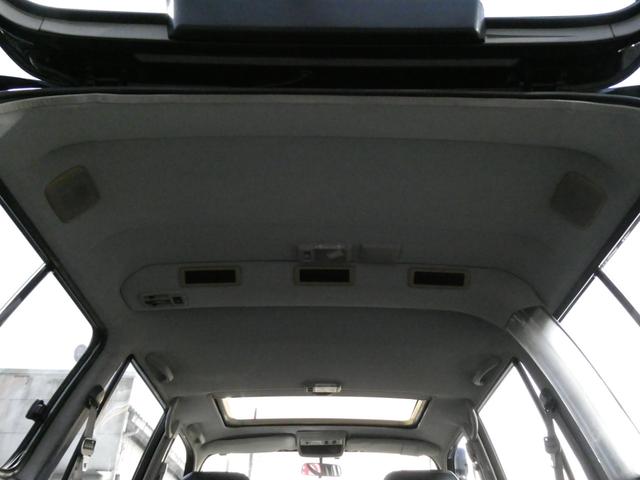 ランドクルーザー８０ ＶＸリミテッド　中期型　全塗装済　背面レス　ＡＲＢバンパー　５インチリフトアップ　輸出用角目四灯　ラグナ１６インチＡＷ　サファリシュノーケル　オールドマンエミューステダン　サクソンマフラー　リアラダー　社外スピーカー（22枚目）