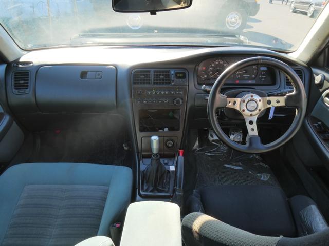 チェイサー ツアラーＶ　前期１ＪＺツインターボＥＧ　ＭＴ載替公認済　同色全塗装済み　新品１８インチＡＷ　新品タイヤ　全長式車高調　ＲＥＣＡＲＯフルバケ　前置きインタークーラー　社外砲弾マフラー　Ｄ１ｓｐｅｃステアリング（3枚目）