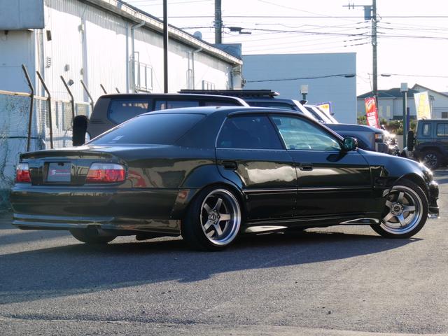 チェイサー ツアラーＶ　純正５速　新品クスコＬＳＤ　ワイドボディキット　３２６車高調　イケヤフロントアーム　ＶＩＰＥＲキーレス　デフィメーター　たにぐちデュアルマフラー　切れ角ＵＰ　グレッディブーコン　ＫＯＹＯラジエター（2枚目）