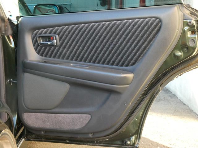 チェイサー ツアラーＶ　純正５速　新品クスコＬＳＤ　ワイドボディキット　３２６車高調　イケヤフロントアーム　ＶＩＰＥＲキーレス　デフィメーター　たにぐちデュアルマフラー　切れ角ＵＰ　グレッディブーコン　ＫＯＹＯラジエター（17枚目）