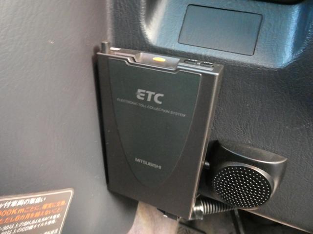 チェイサー ツアラーＶ　純正５速　新品クスコＬＳＤ　ワイドボディキット　３２６車高調　イケヤフロントアーム　ＶＩＰＥＲキーレス　デフィメーター　たにぐちデュアルマフラー　切れ角ＵＰ　グレッディブーコン　ＫＯＹＯラジエター（75枚目）