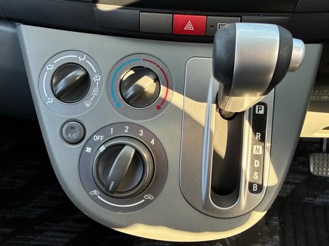 ムーヴ L イモビ キーフリーシステム PW Wエアバック 安全ボディ 運転席エアバック AC パワステ フルフラット可(13枚目)