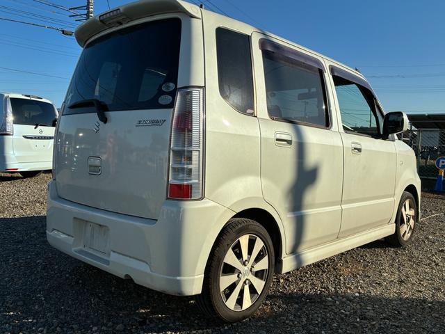 ワゴンＲ スティングレーＸ　ＡＣ　パワーウインドウ　盗難防止システム　キーレス　スマキー　ＡＢＳ付き　衝突安全ボディ　パワーステアリング　運転席エアバック　ベンチシート　フルフラット　ダブルエアバッグ（5枚目）