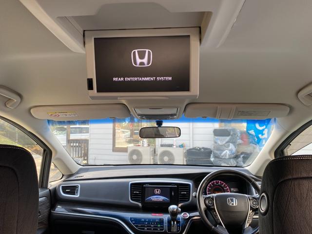 オデッセイ アブソルート・ＥＸ　衝突軽減ブレーキ／純正インターナビ／フルセグＴＶ／マルチビューカメラ／純正後席モニター／ＬＥＤヘッドライト／両側電動スライドドア／運転席パワーシート／純正アルミ／ＥＴＣ／ハーフレザーシート／７人乗り／（5枚目）