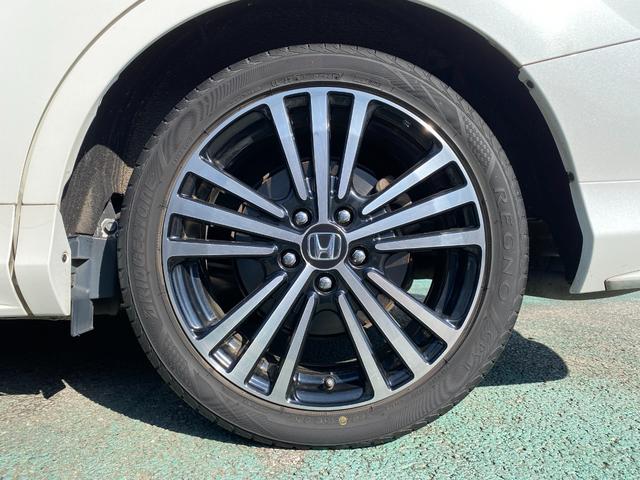 オデッセイ アブソルート・ＥＸ　衝突軽減ブレーキ／純正インターナビ／フルセグＴＶ／マルチビューカメラ／純正後席モニター／ＬＥＤヘッドライト／両側電動スライドドア／運転席パワーシート／純正アルミ／ＥＴＣ／ハーフレザーシート／７人乗り／（19枚目）