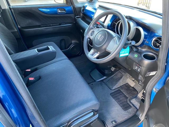 N-BOX G SSパッケージ 2トーンカラースタイル/衝突軽減ブレーキ/ブラックインテリア/メモリーナビ/TV/DVD再生機能/両側電動スライドドア/前後ドライブレコーダー/スマートキー/純正アルミホイール/ETC/(19枚目)