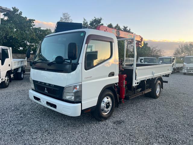 キャンター  3段 クレーン付き 5速マニュアル ラジコン付き 平ボディ 3段クレーン・フックイン2.63t吊り クレーン型式URU263N  全塗装済み 積載2000kg 荷台寸法長さ 369cm 幅 199cm(24枚目)