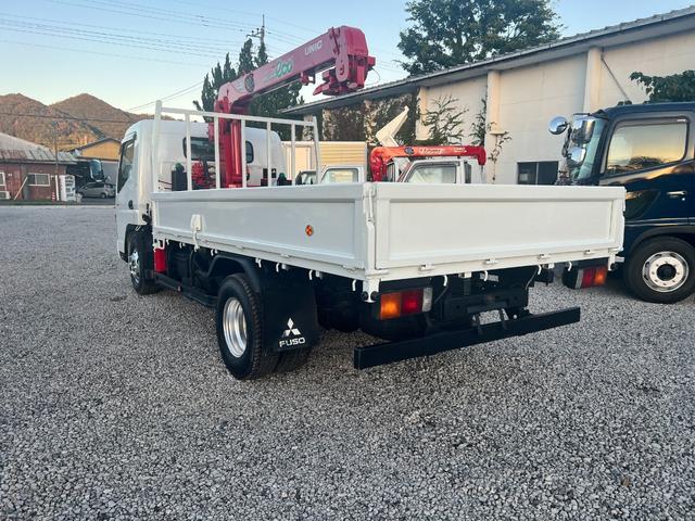 キャンター  3段 クレーン付き 5速マニュアル ラジコン付き 平ボディ 3段クレーン・フックイン2.63t吊り クレーン型式URU263N  全塗装済み 積載2000kg 荷台寸法長さ 369cm 幅 199cm(28枚目)