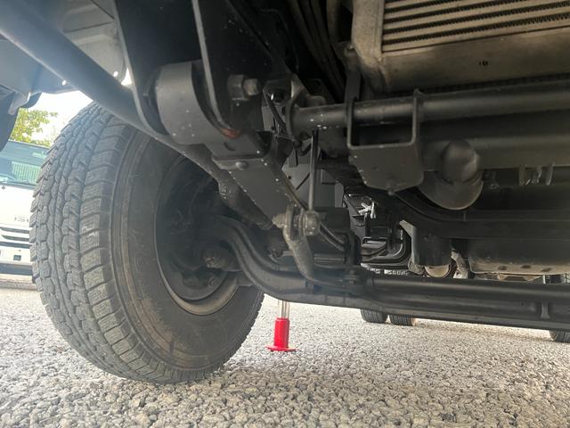 キャンター  3段 クレーン付き 5速マニュアル ラジコン付き 平ボディ 3段クレーン・フックイン2.63t吊り クレーン型式URU263N  全塗装済み 積載2000kg 荷台寸法長さ 369cm 幅 199cm(55枚目)