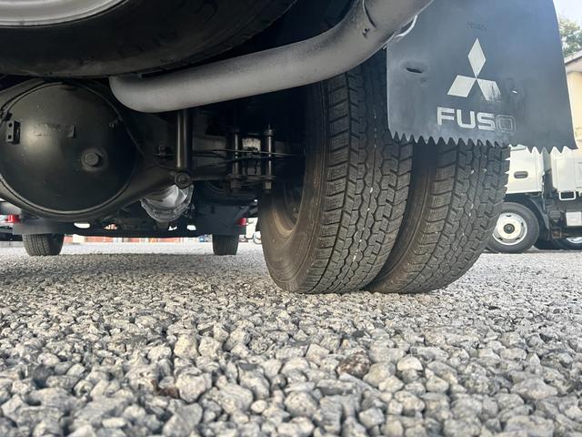 キャンター  3段 クレーン付き 5速マニュアル ラジコン付き 平ボディ 3段クレーン・フックイン2.63t吊り クレーン型式URU263N  全塗装済み 積載2000kg 荷台寸法長さ 369cm 幅 199cm(58枚目)