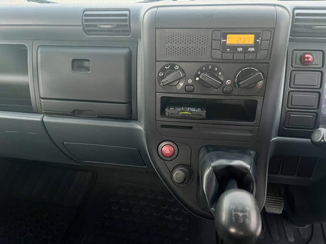 キャンター  3段 クレーン付き 5速マニュアル ラジコン付き 平ボディ 3段クレーン・フックイン2.63t吊り クレーン型式URU263N  全塗装済み 積載2000kg 荷台寸法長さ 369cm 幅 199cm(67枚目)