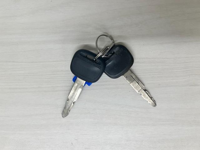 キャンター  3段 クレーン付き 5速マニュアル ラジコン付き 平ボディ 3段クレーン・フックイン2.63t吊り クレーン型式URU263N  全塗装済み 積載2000kg 荷台寸法長さ 369cm 幅 199cm(73枚目)