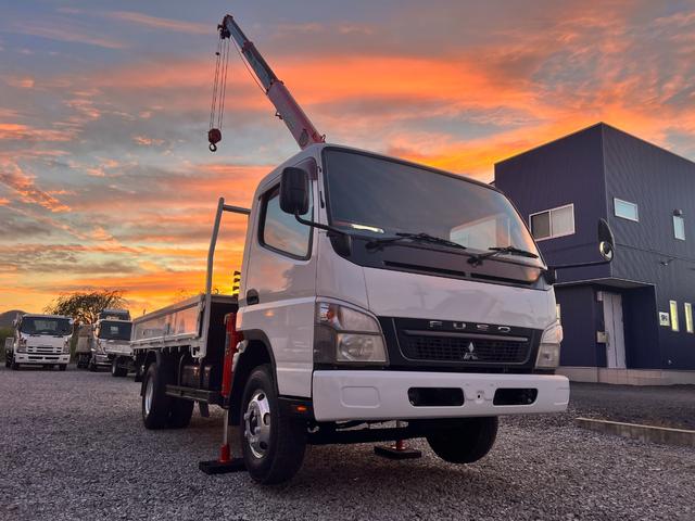 キャンター  3段 クレーン付き 5速マニュアル ラジコン付き 平ボディ 3段クレーン・フックイン2.63t吊り クレーン型式URU263N  全塗装済み 積載2000kg 荷台寸法長さ 369cm 幅 199cm(74枚目)