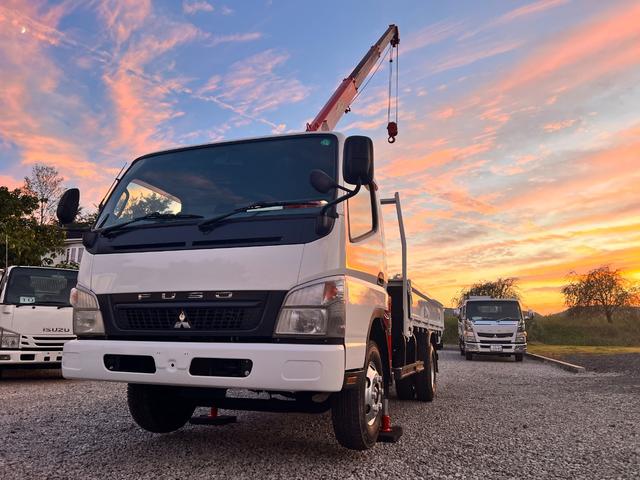 キャンター  3段 クレーン付き 5速マニュアル ラジコン付き 平ボディ 3段クレーン・フックイン2.63t吊り クレーン型式URU263N  全塗装済み 積載2000kg 荷台寸法長さ 369cm 幅 199cm(75枚目)