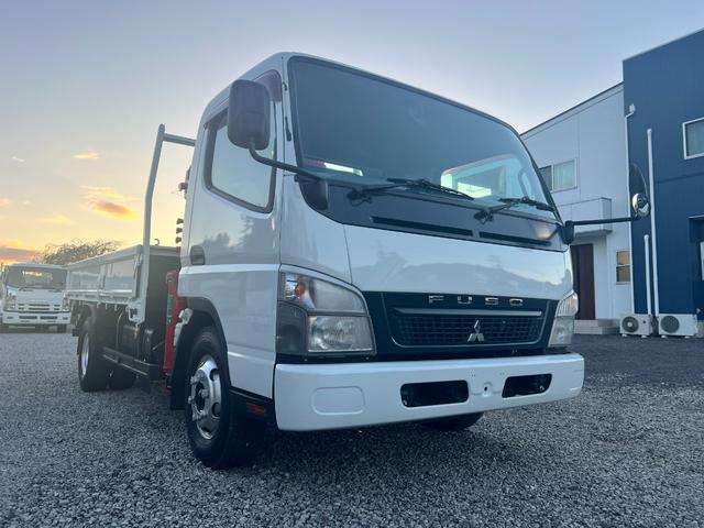 キャンター  3段 クレーン付き 5速マニュアル ラジコン付き 平ボディ 3段クレーン・フックイン2.63t吊り クレーン型式URU263N  全塗装済み 積載2000kg 荷台寸法長さ 369cm 幅 199cm(78枚目)