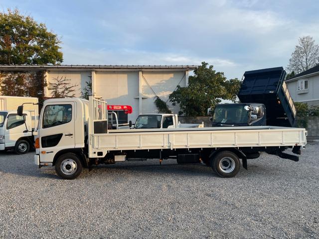 ヒノレンジャー 4t 平ボディロング AT 左電動格ミラー 荷台寸法 長さ618cm 幅212cm 荷台縞板貼付(5枚目)