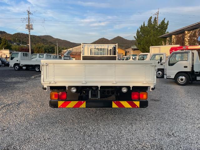 ヒノレンジャー 4t 平ボディロング AT 左電動格ミラー 荷台寸法 長さ618cm 幅212cm 荷台縞板貼付(7枚目)