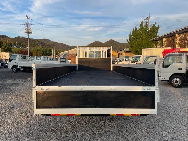 ヒノレンジャー 4t 平ボディロング AT 左電動格ミラー 荷台寸法 長さ618cm 幅212cm 荷台縞板貼付(8枚目)