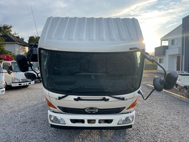 ヒノレンジャー 4t 平ボディロング AT 左電動格ミラー 荷台寸法 長さ618cm 幅212cm 荷台縞板貼付(13枚目)