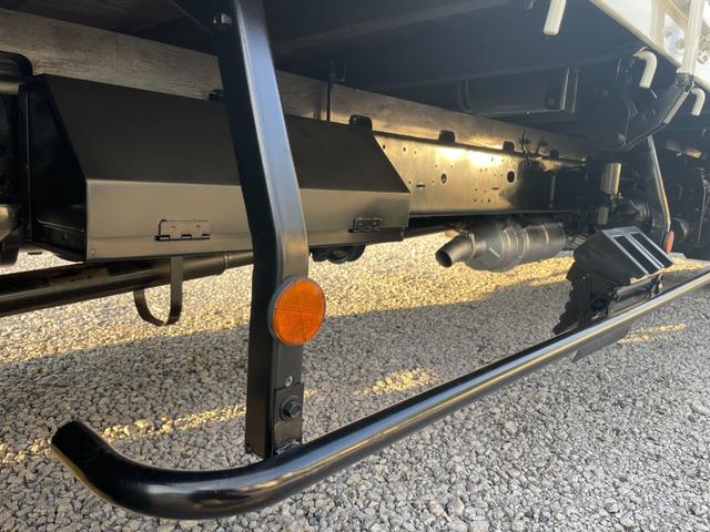 ヒノレンジャー 4t 平ボディロング AT 左電動格ミラー 荷台寸法 長さ618cm 幅212cm 荷台縞板貼付(22枚目)