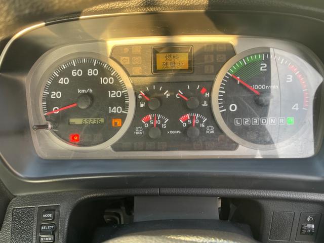 ヒノレンジャー 4t 平ボディロング AT 左電動格ミラー 荷台寸法 長さ618cm 幅212cm 荷台縞板貼付(35枚目)