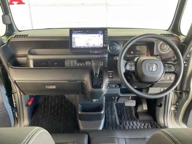 Ｎ－ＢＯＸカスタム コーディネートスタイル　オートクルーズ　禁煙　Ｗ電動ドア　シートヒータ　ＬＥＤ　ＥＳＣ　リアカメラ　ＥＴＣ　ソナー　ＤＶＤ　アイドリングストップ　エアコン　ドラレコ　サイドエアバック　パワーウィンドウ（10枚目）