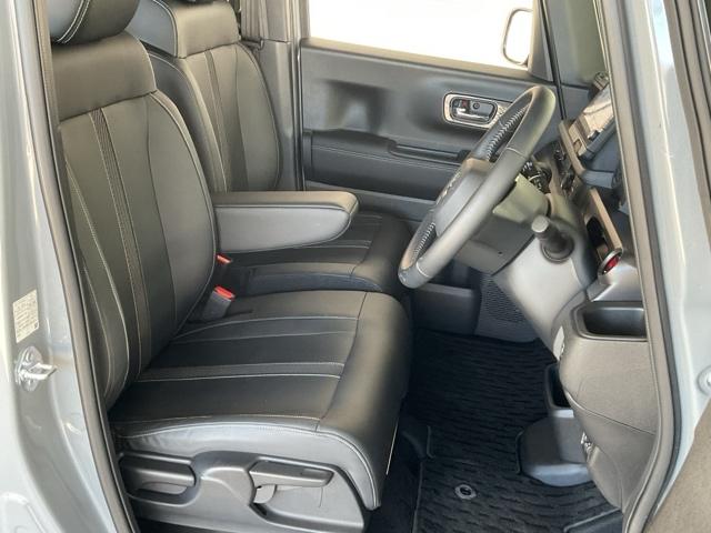 Ｎ－ＢＯＸカスタム コーディネートスタイル　オートクルーズ　禁煙　Ｗ電動ドア　シートヒータ　ＬＥＤ　ＥＳＣ　リアカメラ　ＥＴＣ　ソナー　ＤＶＤ　アイドリングストップ　エアコン　ドラレコ　サイドエアバック　パワーウィンドウ（13枚目）