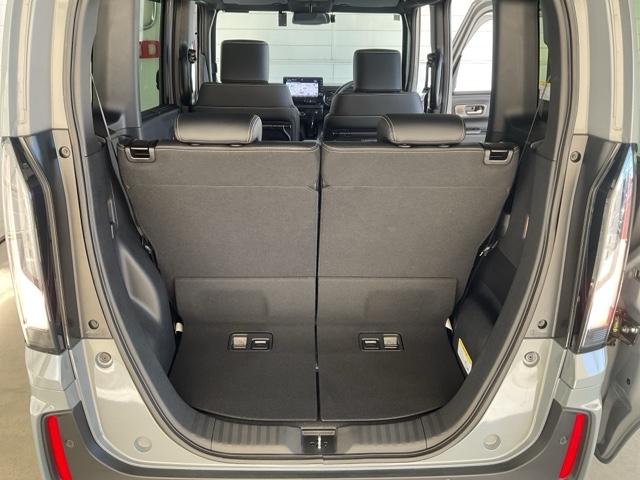 Ｎ－ＢＯＸカスタム コーディネートスタイル　オートクルーズ　禁煙　Ｗ電動ドア　シートヒータ　ＬＥＤ　ＥＳＣ　リアカメラ　ＥＴＣ　ソナー　ＤＶＤ　アイドリングストップ　エアコン　ドラレコ　サイドエアバック　パワーウィンドウ（16枚目）