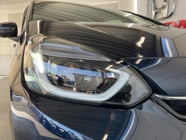 フィット e:HEVホーム ・当社デモカー・前後ドラレコ装着車 前後誤発進抑制機能 クリソナ 助手席エアバッグ 運転席エアバッグ 1オナ シートヒーター アイドリングストップ 禁煙 LEDライト バックカメラ ABS DVD再生(11枚目)