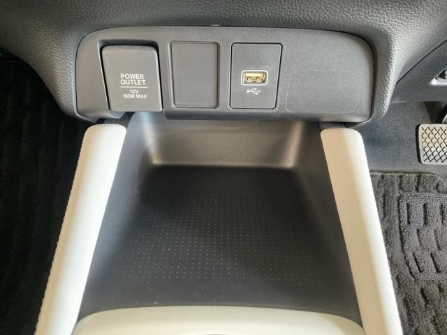 フィット e:HEVホーム ・当社デモカー・前後ドラレコ装着車 前後誤発進抑制機能 クリソナ 助手席エアバッグ 運転席エアバッグ 1オナ シートヒーター アイドリングストップ 禁煙 LEDライト バックカメラ ABS DVD再生(38枚目)