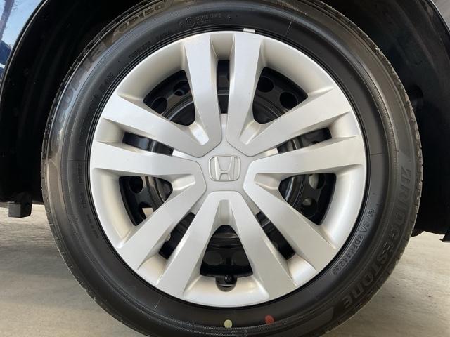 フィット e:HEVホーム ・当社デモカー・前後ドラレコ装着車 前後誤発進抑制機能 クリソナ 助手席エアバッグ 運転席エアバッグ 1オナ シートヒーター アイドリングストップ 禁煙 LEDライト バックカメラ ABS DVD再生(50枚目)