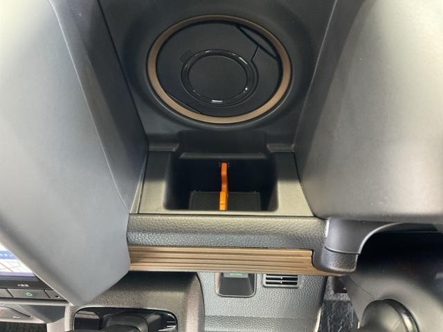 Ｎ－ＶＡＮ ファンスタイル＋ネイチャー　・当社デモカー・前後ドラレコ装着車　ＬＥＤライト　両側スライド　禁煙車　リアカメラ　衝突軽減ブレーキ　クリアランスソナー　エアコン　ＶＳＡ　スマートキー　クルーズコントロール　運転席エアバッグ　ＥＴＣ（33枚目）