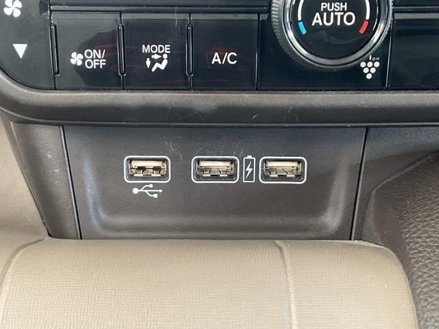 Ｎ－ＷＧＮ Ｌホンダセンシング　・前後ドラレコ装着車　ＥＴＣ装備　Ｂモニタ　誤発進抑制　１オナ　禁煙車　ＬＥＤランプ　シートヒータ　ＤＶＤ　フルセグ　横滑り防止機能　パーキングセンサー　セキュリティアラーム　キーフリー　ナビＴＶ（41枚目）