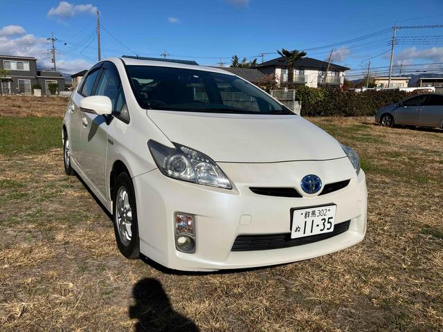 プリウス G ETC オートクルーズコントロール バックカメラ ナビ アルミホイール CVT スマートキー アイドリングストップ 電動格納ミラー 盗難防止システム ベンチシート CD 衝突安全ボディ ABS ESC(12枚目)