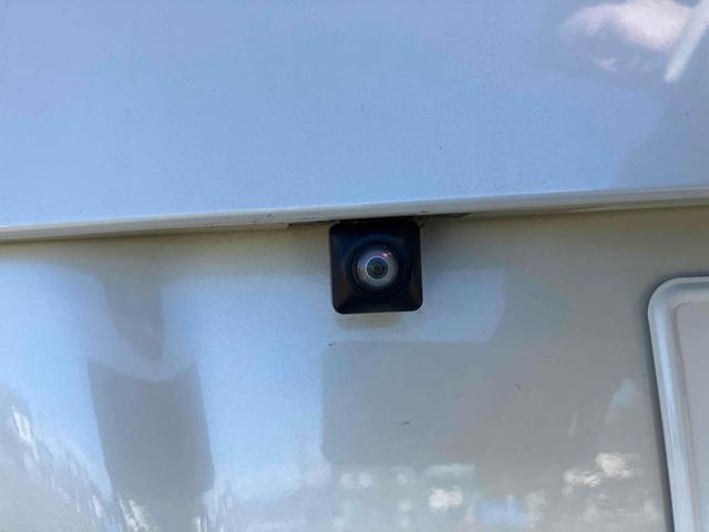 プリウス G ETC オートクルーズコントロール バックカメラ ナビ アルミホイール CVT スマートキー アイドリングストップ 電動格納ミラー 盗難防止システム ベンチシート CD 衝突安全ボディ ABS ESC(17枚目)