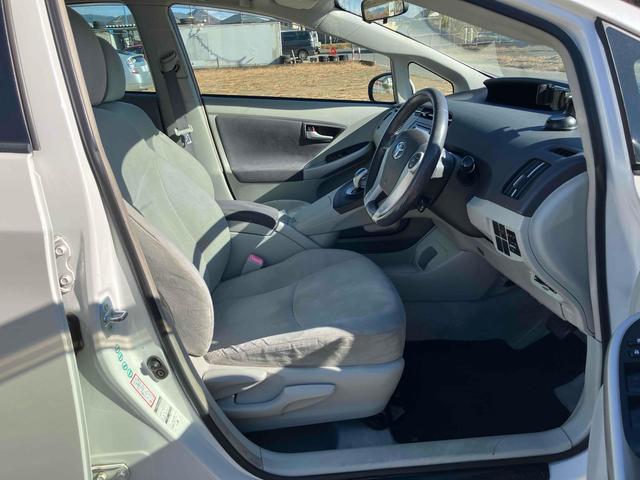 プリウス G ETC オートクルーズコントロール バックカメラ ナビ アルミホイール CVT スマートキー アイドリングストップ 電動格納ミラー 盗難防止システム ベンチシート CD 衝突安全ボディ ABS ESC(36枚目)