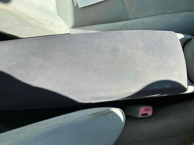 プリウス G ETC オートクルーズコントロール バックカメラ ナビ アルミホイール CVT スマートキー アイドリングストップ 電動格納ミラー 盗難防止システム ベンチシート CD 衝突安全ボディ ABS ESC(44枚目)