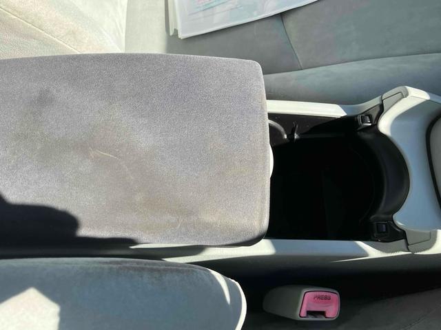 プリウス G ETC オートクルーズコントロール バックカメラ ナビ アルミホイール CVT スマートキー アイドリングストップ 電動格納ミラー 盗難防止システム ベンチシート CD 衝突安全ボディ ABS ESC(45枚目)