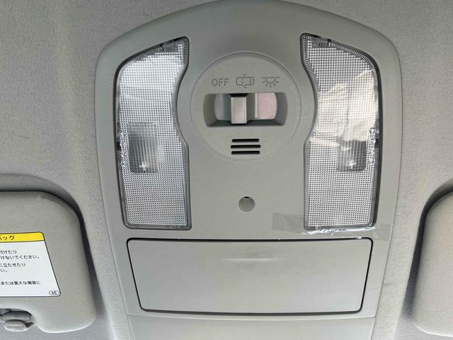 プリウス G ETC オートクルーズコントロール バックカメラ ナビ アルミホイール CVT スマートキー アイドリングストップ 電動格納ミラー 盗難防止システム ベンチシート CD 衝突安全ボディ ABS ESC(50枚目)