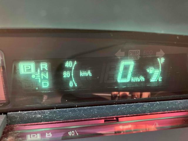 プリウス G ETC オートクルーズコントロール バックカメラ ナビ アルミホイール CVT スマートキー アイドリングストップ 電動格納ミラー 盗難防止システム ベンチシート CD 衝突安全ボディ ABS ESC(56枚目)