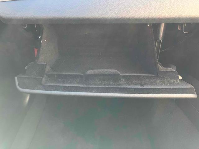 1シリーズ 116i ドライブレコーダー ETC アルミホイール HID スマートキー AT 盗難防止システム ベンチシート 電動リアゲート ABS CD エアコン パワーステアリング パワーウィンドウ 運転席エアバッグ(42枚目)