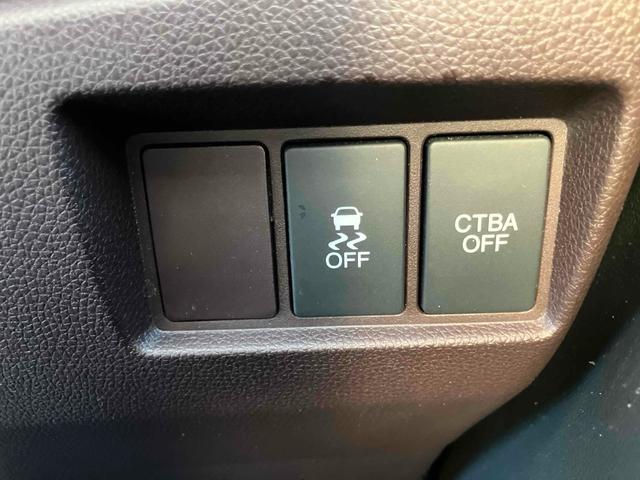 N-WGNカスタム G・Aパッケージ 4WD クリアランスソナー オートクルーズコントロール 衝突被害軽減システム オートライト HID スマートキー アイドリングストップ 電動格納ミラー ベンチシート CVT 盗難防止システム ABS(6枚目)