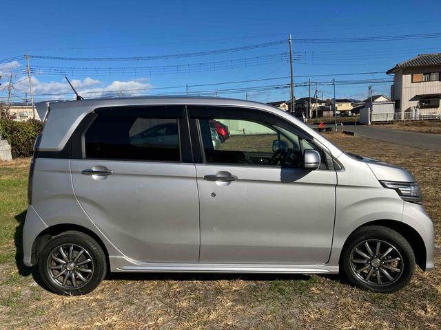 N-WGNカスタム G・Aパッケージ 4WD クリアランスソナー オートクルーズコントロール 衝突被害軽減システム オートライト HID スマートキー アイドリングストップ 電動格納ミラー ベンチシート CVT 盗難防止システム ABS(16枚目)