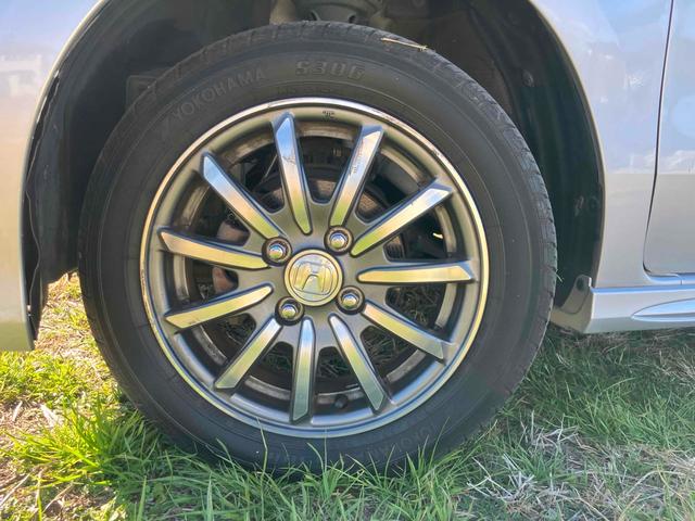 N-WGNカスタム G・Aパッケージ 4WD クリアランスソナー オートクルーズコントロール 衝突被害軽減システム オートライト HID スマートキー アイドリングストップ 電動格納ミラー ベンチシート CVT 盗難防止システム ABS(20枚目)