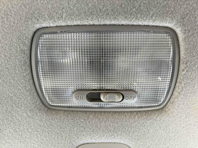 N-WGNカスタム G・Aパッケージ 4WD クリアランスソナー オートクルーズコントロール 衝突被害軽減システム オートライト HID スマートキー アイドリングストップ 電動格納ミラー ベンチシート CVT 盗難防止システム ABS(42枚目)