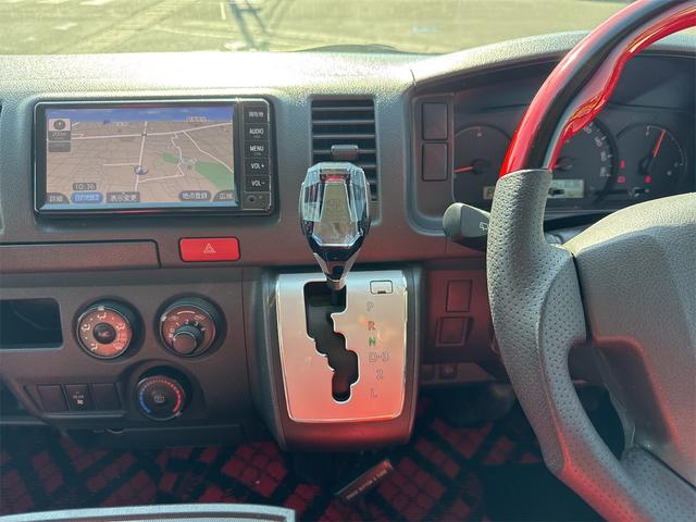 ハイエースバン （9枚目）