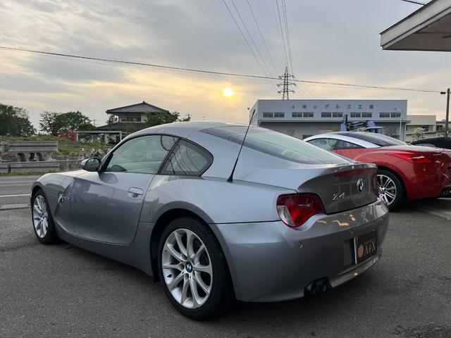 Ｚ４ クーペ３．０ｓｉ　クーペ３．０ｓｉ（２名）　１オーナー　レッド本革パワーシート　シートヒーター　純正ＡＷ（5枚目）