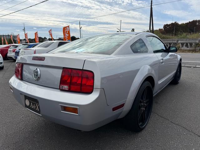 マスタング V6 プレミアム フロントレカロシート 22インチAW(7枚目)