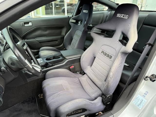 マスタング V6 プレミアム フロントレカロシート 22インチAW(12枚目)