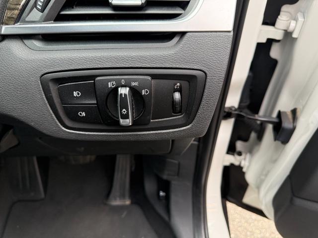 Ｘ１ ｘＤｒｉｖｅ　２０ｉ　ワンオーナー　４ＷＤ　ターボ　純正ナビ　純正ＡＷ　バックカメラ　パワートランク（19枚目）